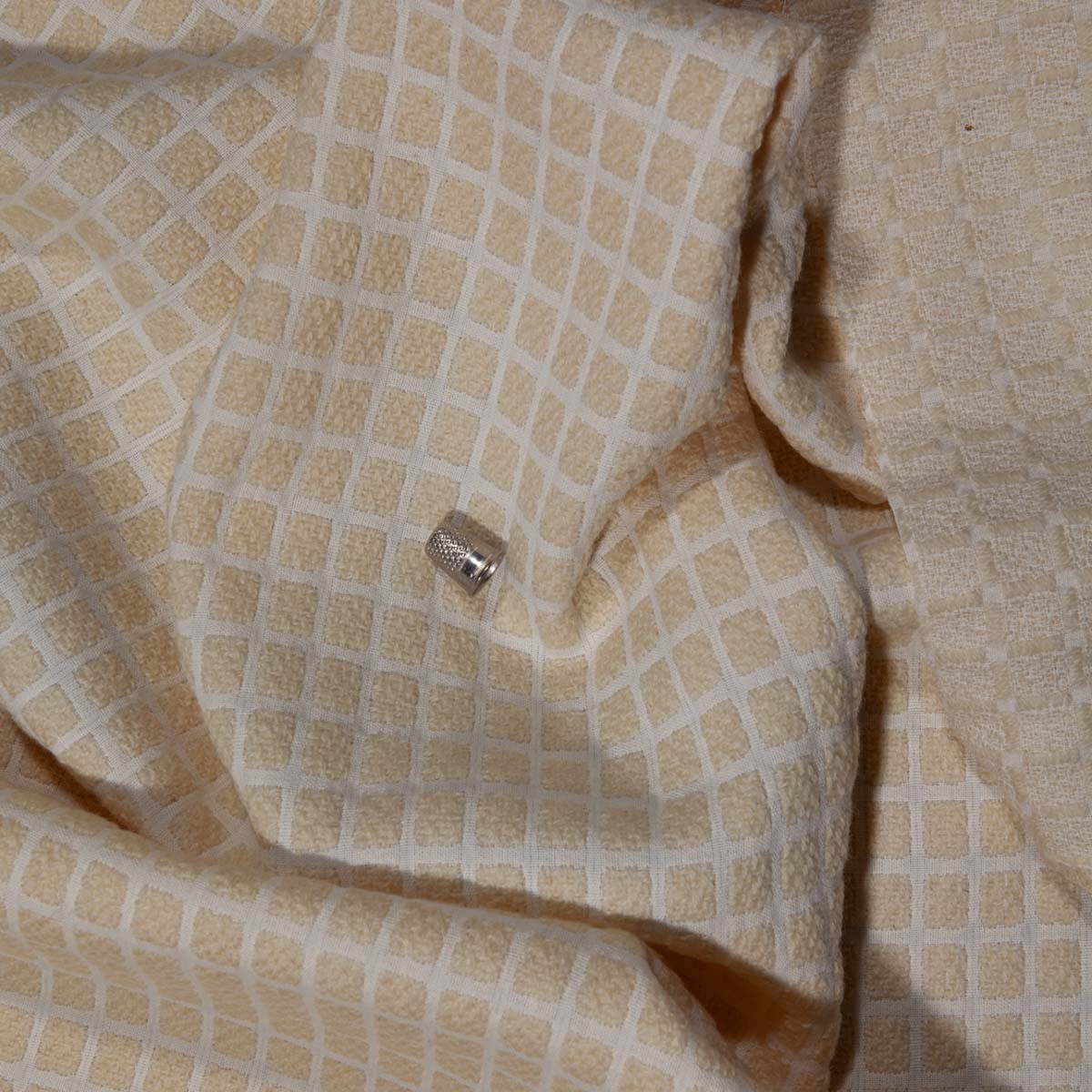 Futuristic Vintage Off-White/Beige